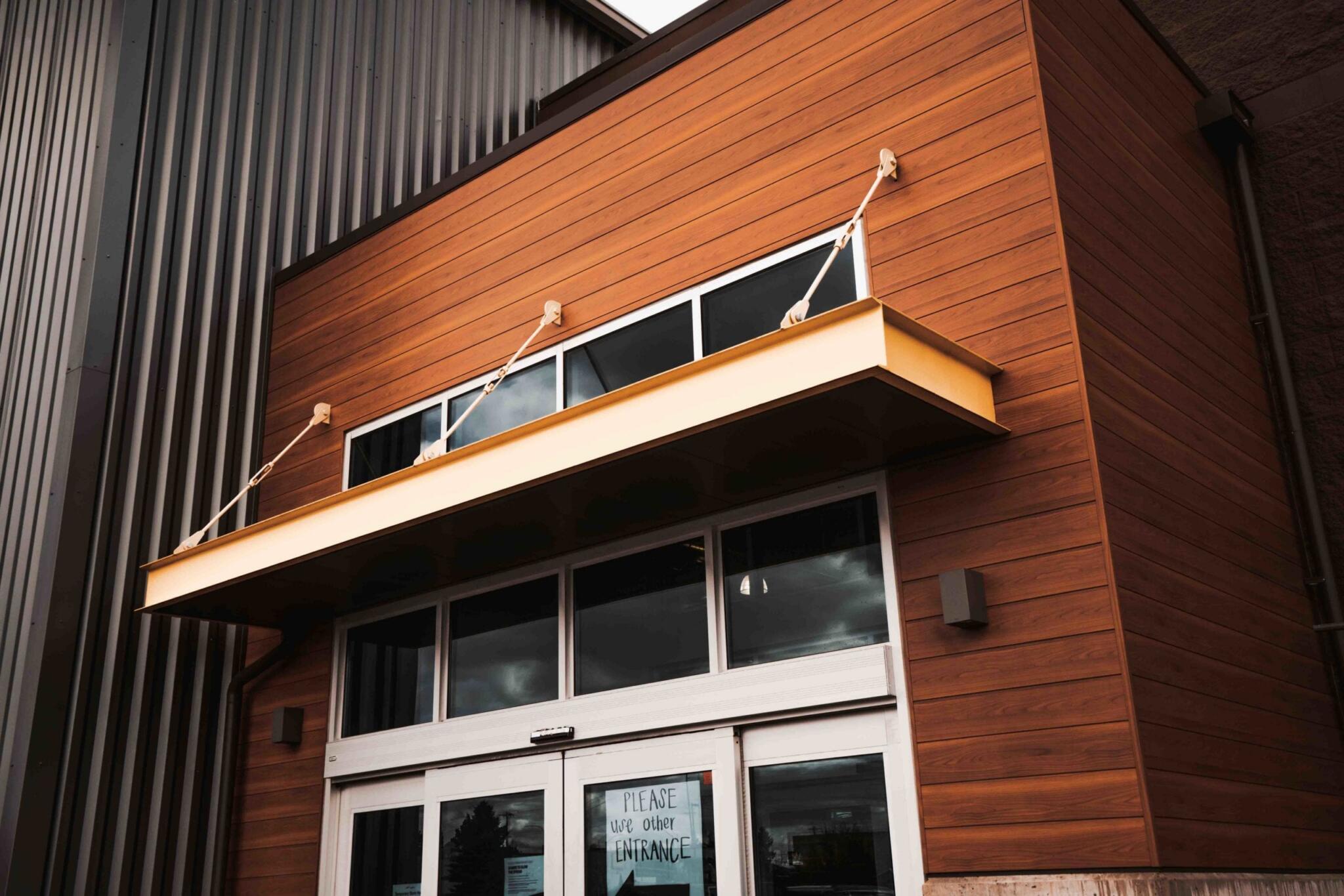 Aluminum Commercial C- Channel Canopy with example of modern building