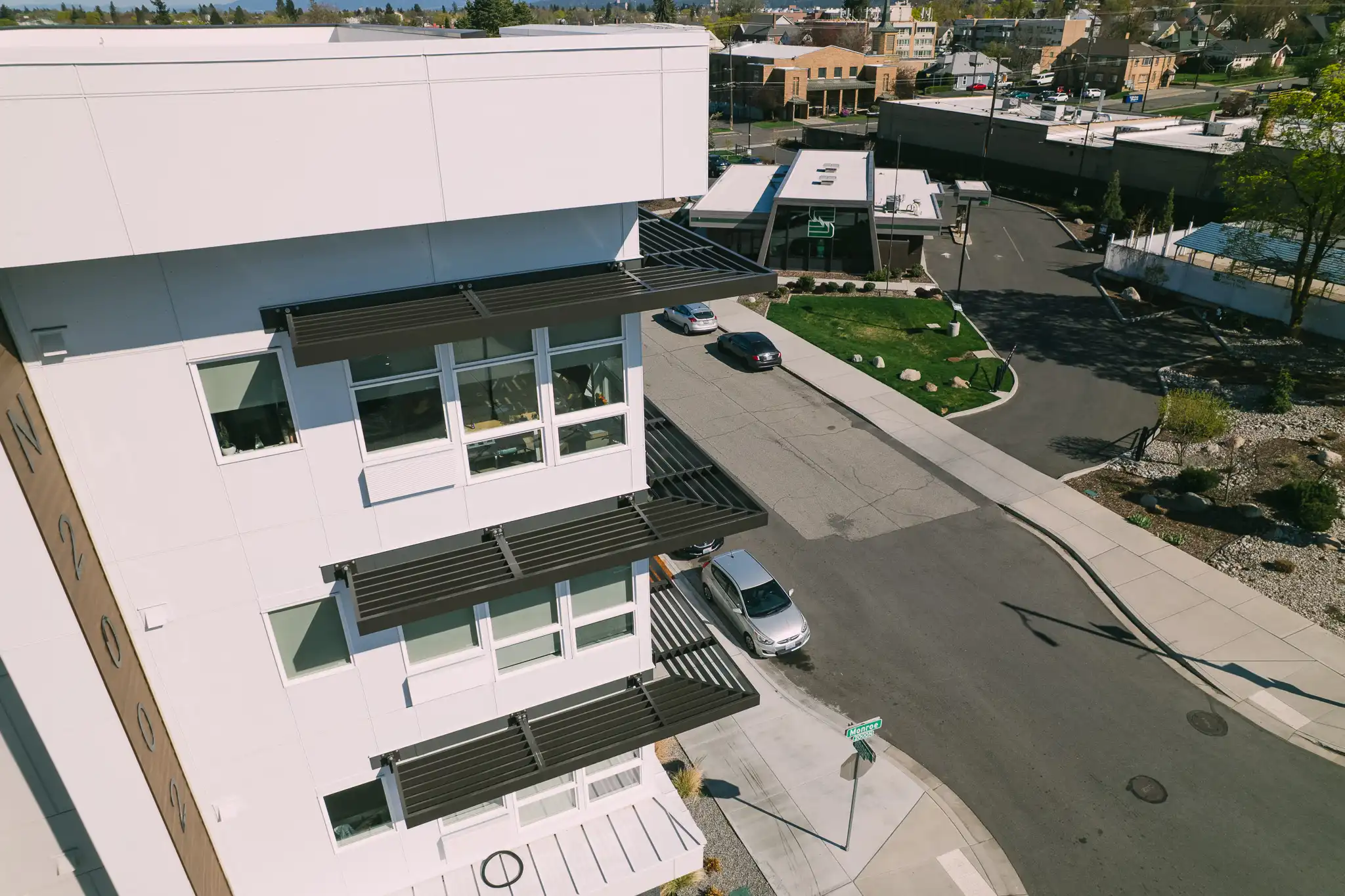 Millennium Monroe-33 Millennium Monroe-33